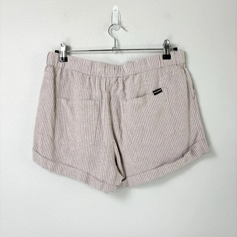 Volcom Sunday Strut Short Womens M Tan Beige Stripe Pull On Pockets Casual NWT - Picture 3 of 9